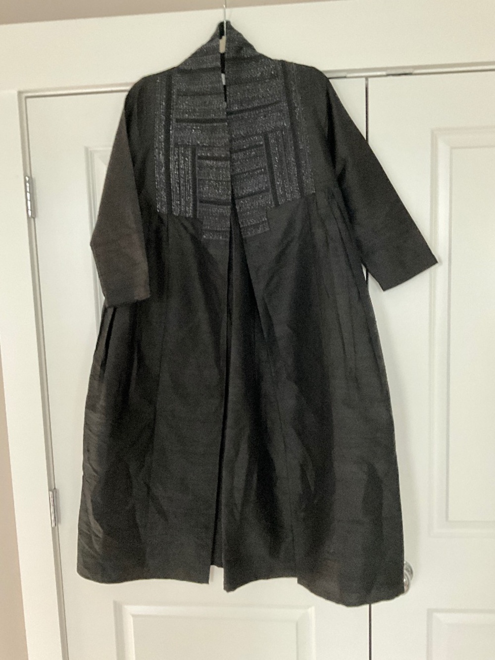 NWOT Julia Amory Silk Liza Coat